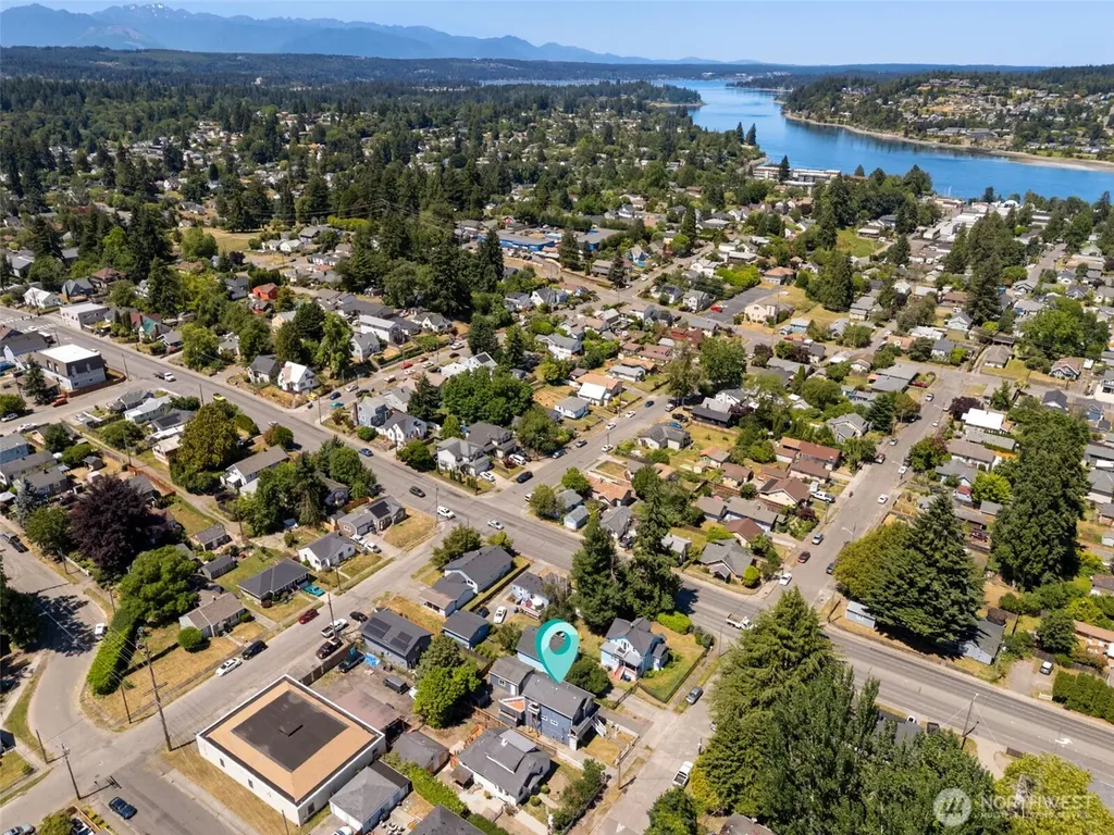 1011 Pennsylvania Avenue Bremerton WA 98337