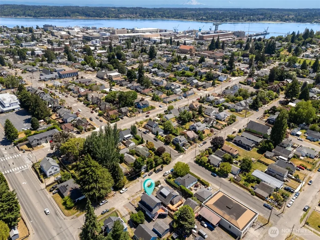 1011 Pennsylvania Avenue Bremerton WA 98337