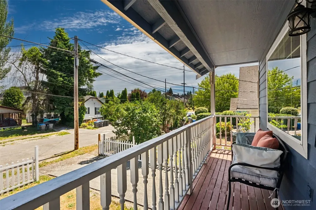 1011 Pennsylvania Avenue Bremerton WA 98337