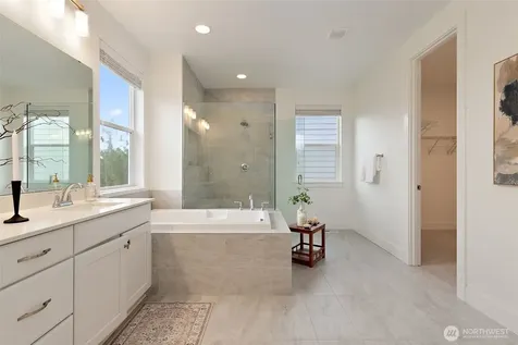 23546 SE 271st Street Maple Valley WA 98038