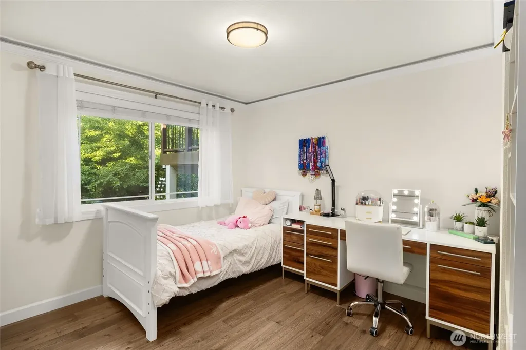 14102 SE 42nd Street Bellevue WA 98006