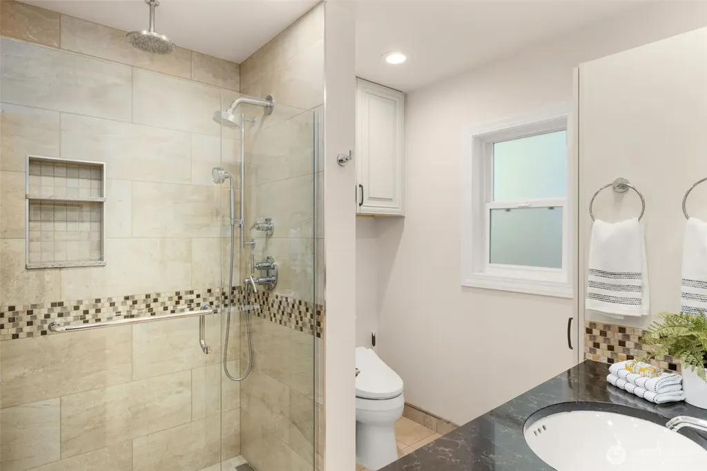 14102 SE 42nd Street Bellevue WA 98006