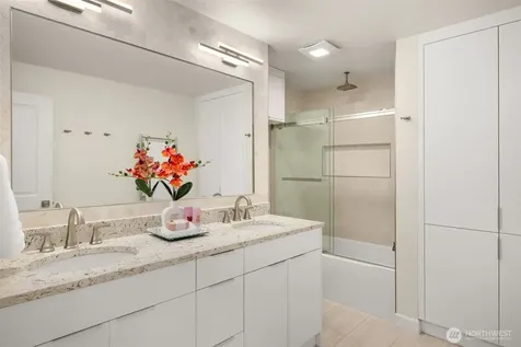 14102 SE 42nd Street Bellevue WA 98006