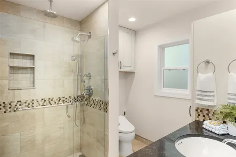 14102 SE 42nd Street Bellevue WA 98006