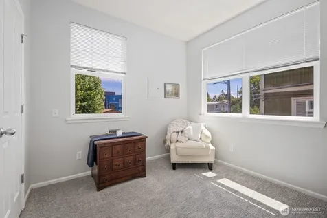 10543 Midvale Avenue N Seattle WA 98133