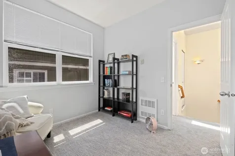 10543 Midvale Avenue N Seattle WA 98133