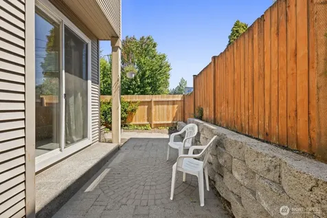 10543 Midvale Avenue N Seattle WA 98133