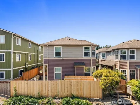 10543 Midvale Avenue N Seattle WA 98133