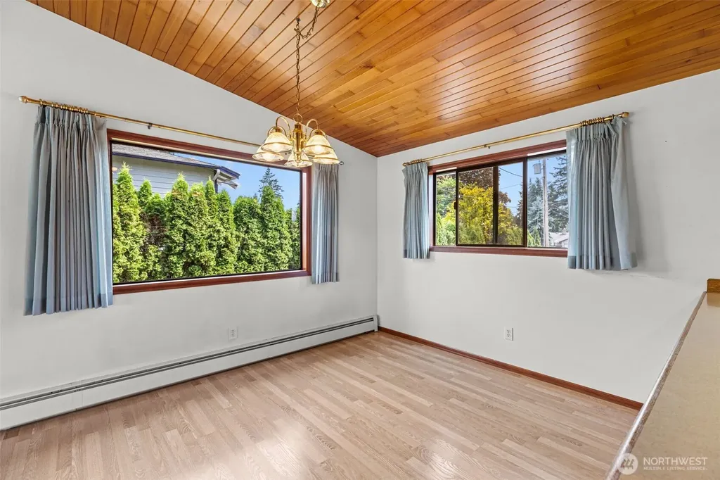 3315 Scenic Drive SE Auburn WA 98092
