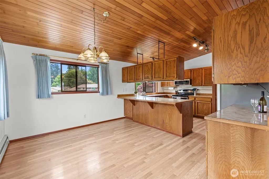 3315 Scenic Drive SE Auburn WA 98092