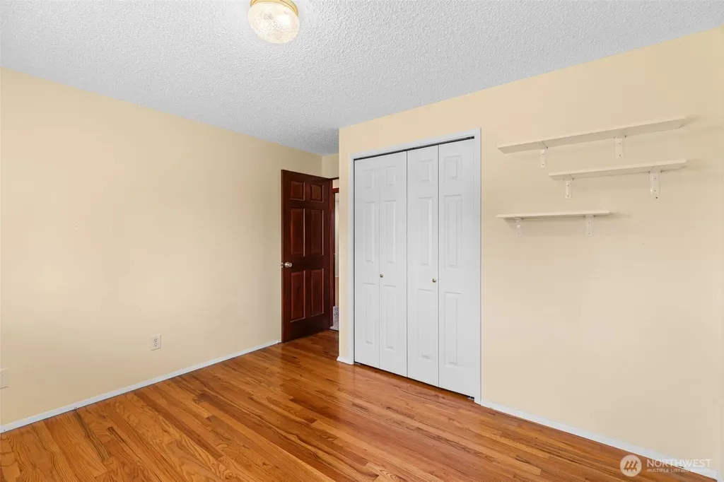 3315 Scenic Drive SE Auburn WA 98092