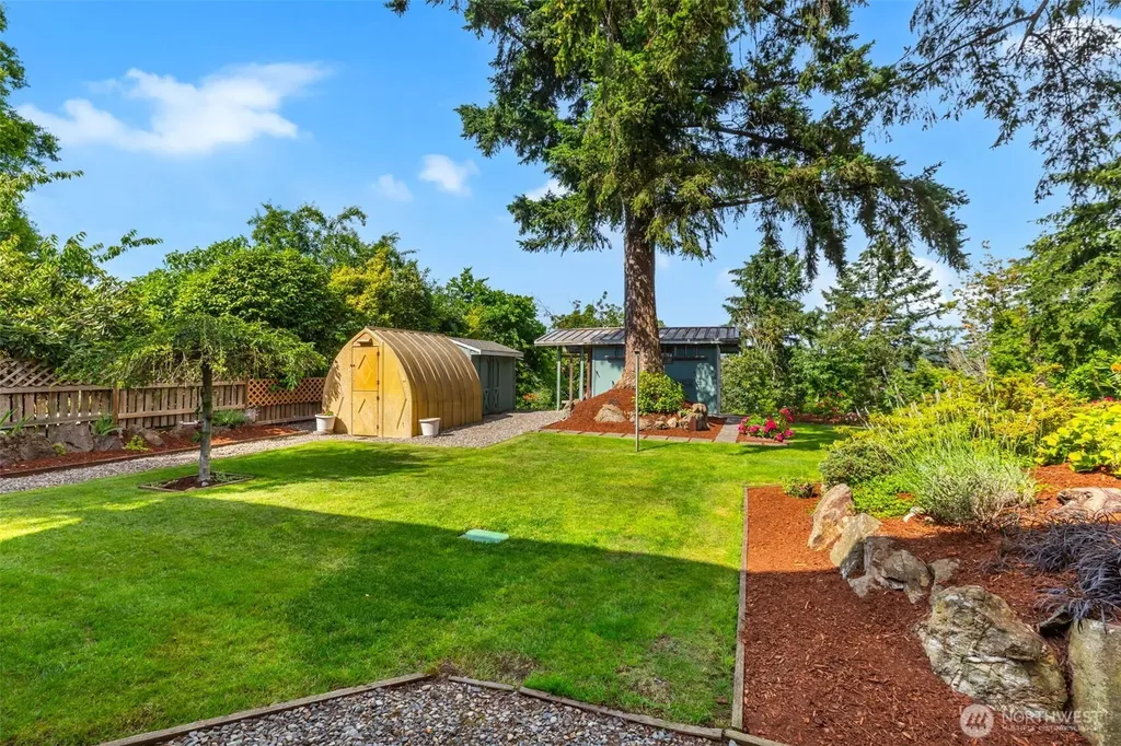 3315 Scenic Drive SE Auburn WA 98092