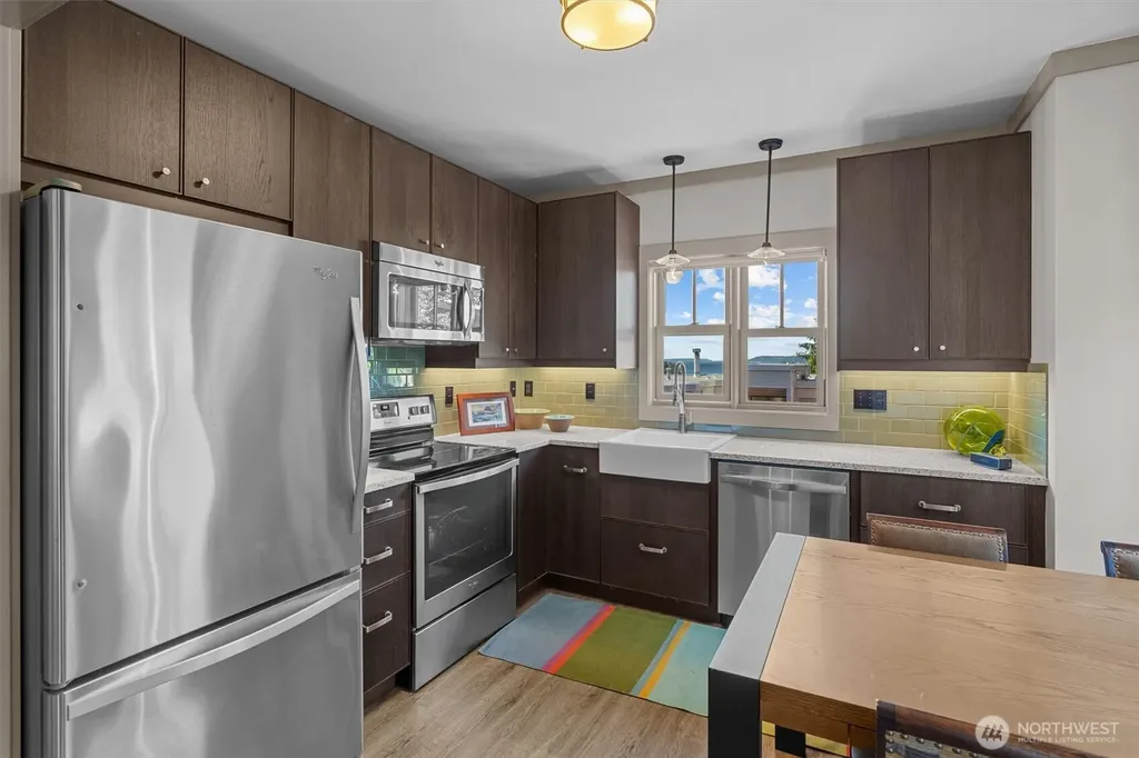 3310 59th Avenue SW Seattle WA 98116