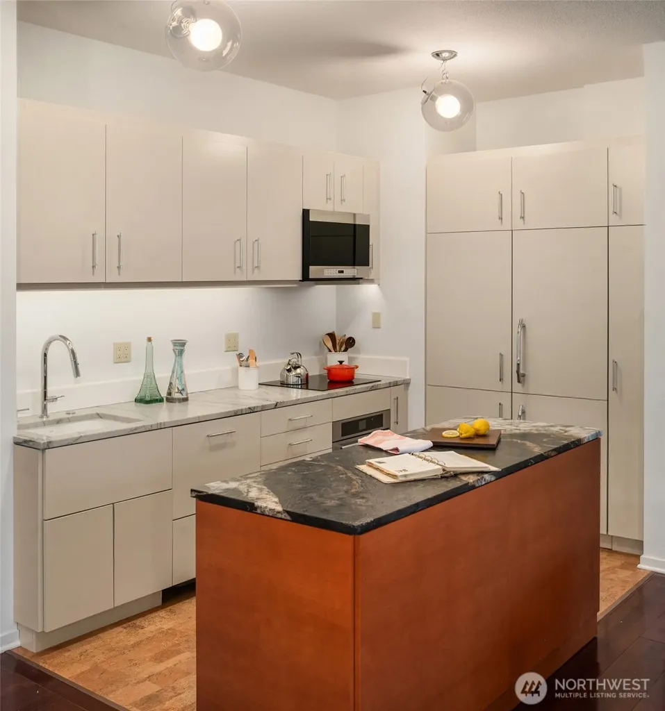 98 Union Street Seattle WA 98101