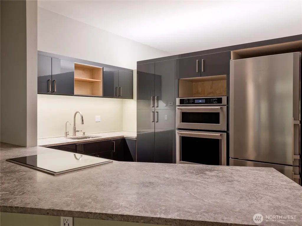 526 1st Avenue S Seattle WA 98104
