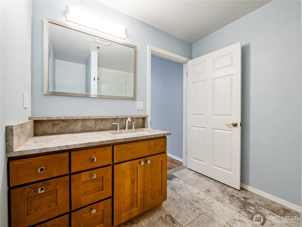526 1st Avenue S Seattle WA 98104