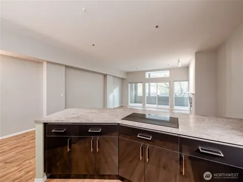 526 1st Avenue S Seattle WA 98104
