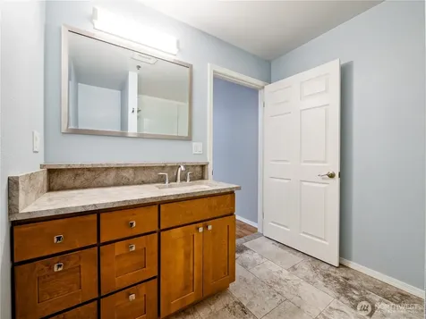 526 1st Avenue S Seattle WA 98104
