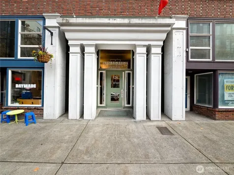 526 1st Avenue S Seattle WA 98104