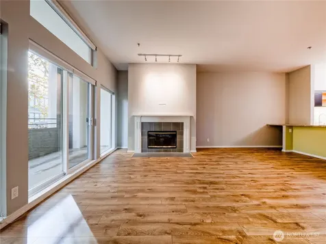 526 1st Avenue S Seattle WA 98104
