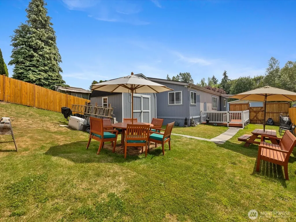 704 87th Ave NE Trlr Lake Stevens WA 98258