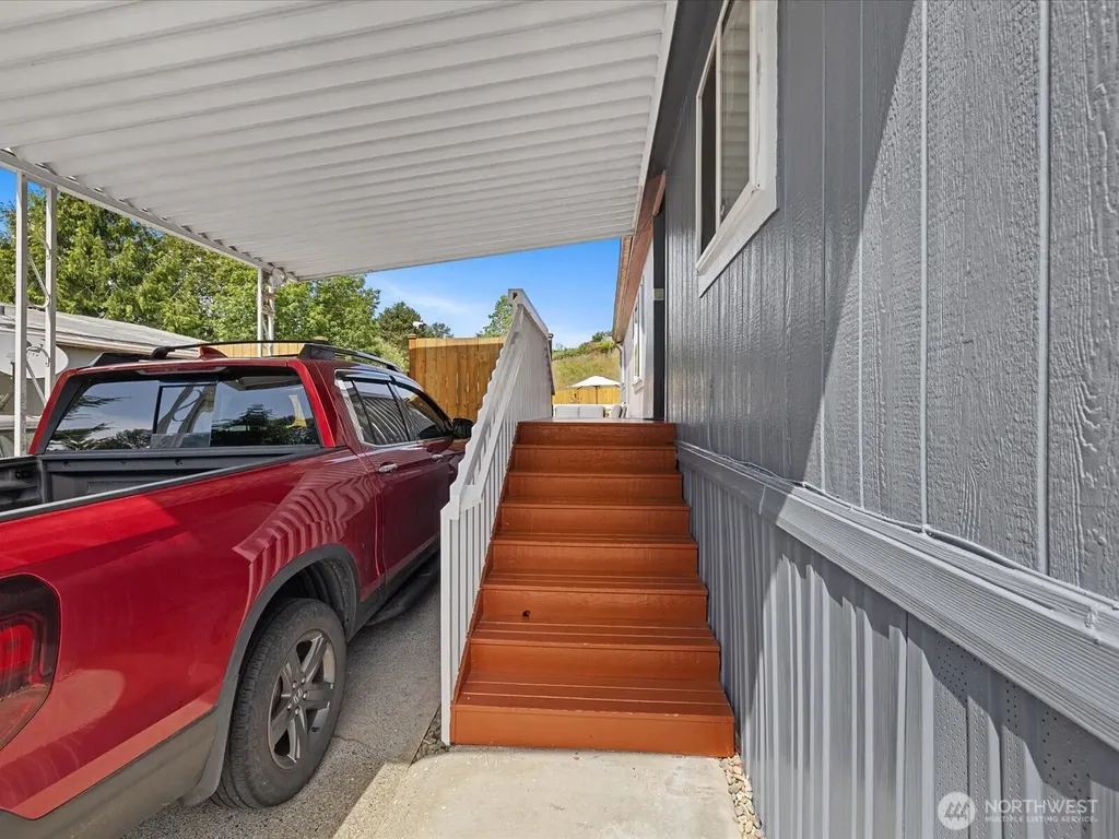 704 87th Ave NE Trlr Lake Stevens WA 98258