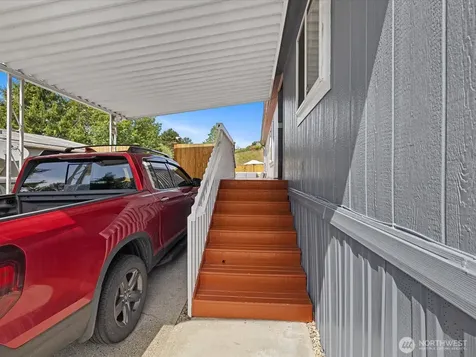 704 87th Ave NE Trlr Lake Stevens WA 98258