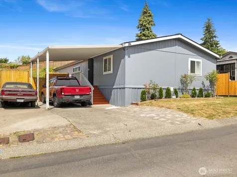 704 87th Ave NE Trlr Lake Stevens WA 98258