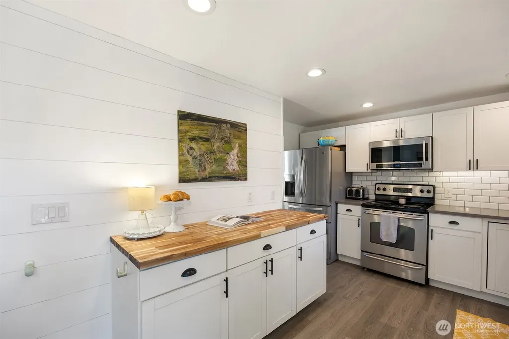 1503 S Lakeway Drive Moses Lake WA 98837