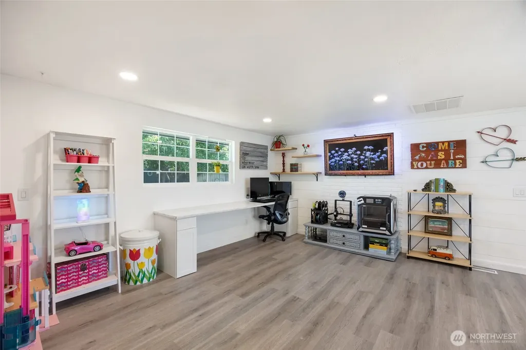 1503 S Lakeway Drive Moses Lake WA 98837