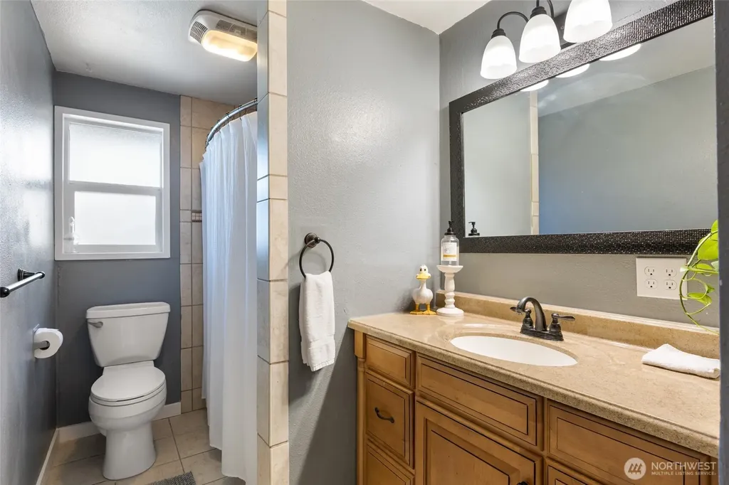 1503 S Lakeway Drive Moses Lake WA 98837