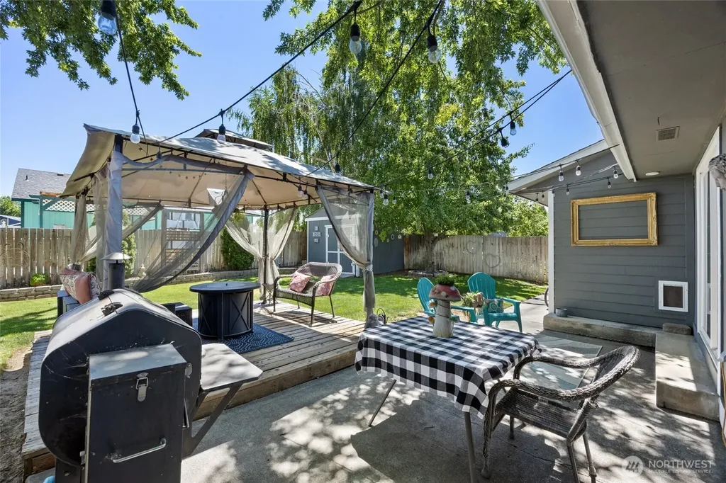 1503 S Lakeway Drive Moses Lake WA 98837