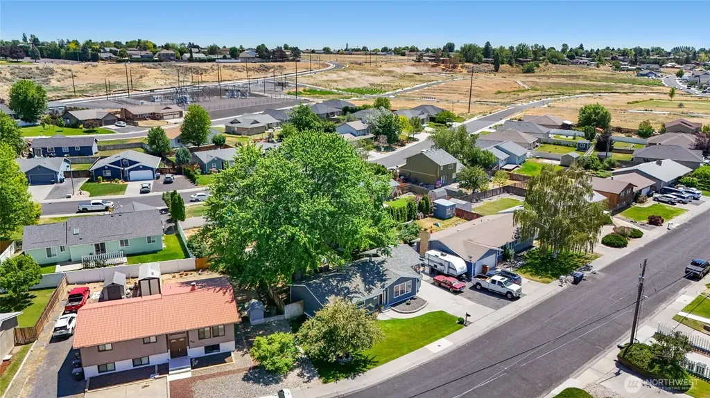 1503 S Lakeway Drive Moses Lake WA 98837