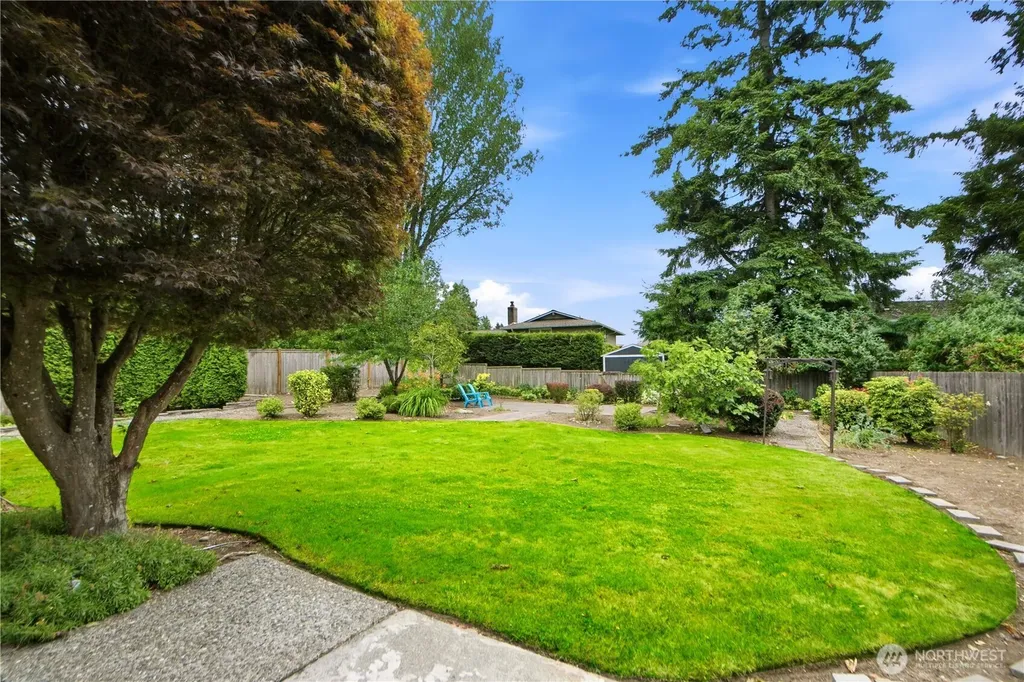 14225 SE 44th Street Bellevue WA 98006