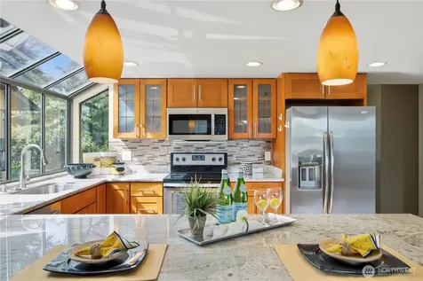 14225 SE 44th Street Bellevue WA 98006
