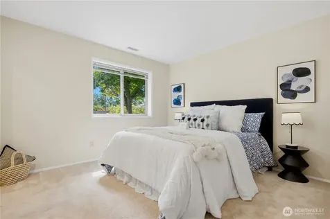 14225 SE 44th Street Bellevue WA 98006