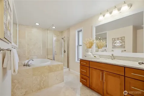 14225 SE 44th Street Bellevue WA 98006