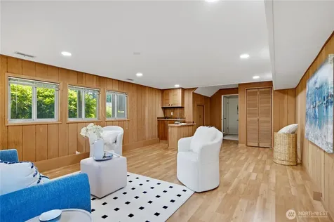 14225 SE 44th Street Bellevue WA 98006