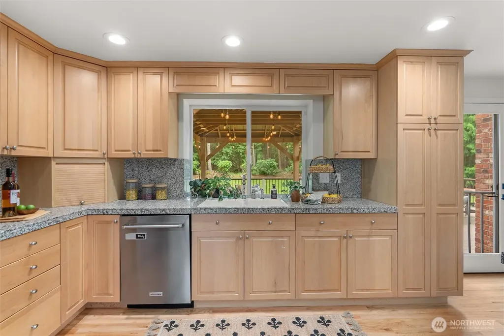 15813 SE 160th Place Renton WA 98058