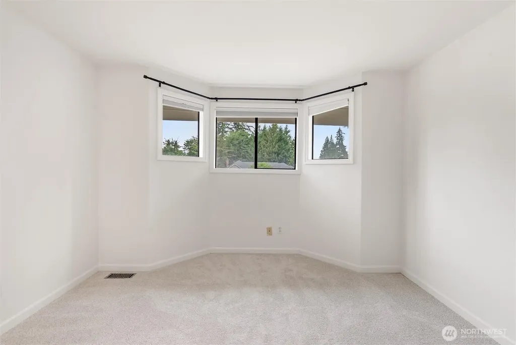 15813 SE 160th Place Renton WA 98058