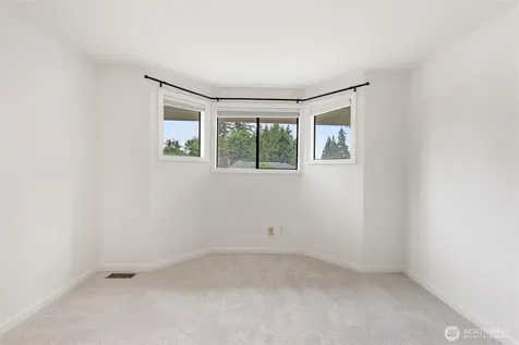 15813 SE 160th Place Renton WA 98058