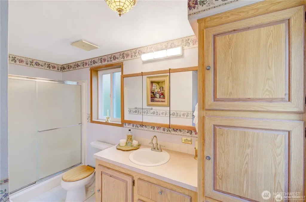 1831 198th Place Long Beach WA 98631