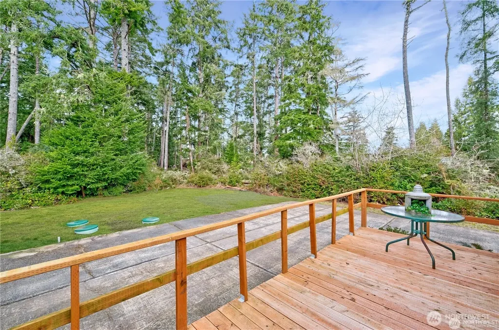1831 198th Place Long Beach WA 98631