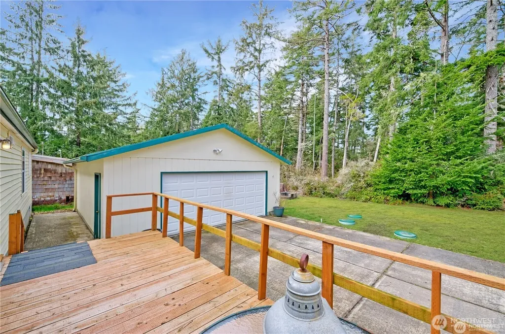 1831 198th Place Long Beach WA 98631