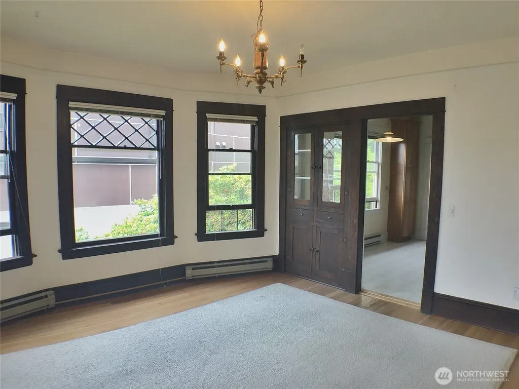 910 NW 52nd Street Seattle WA 98107