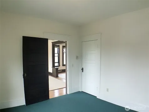910 NW 52nd Street Seattle WA 98107