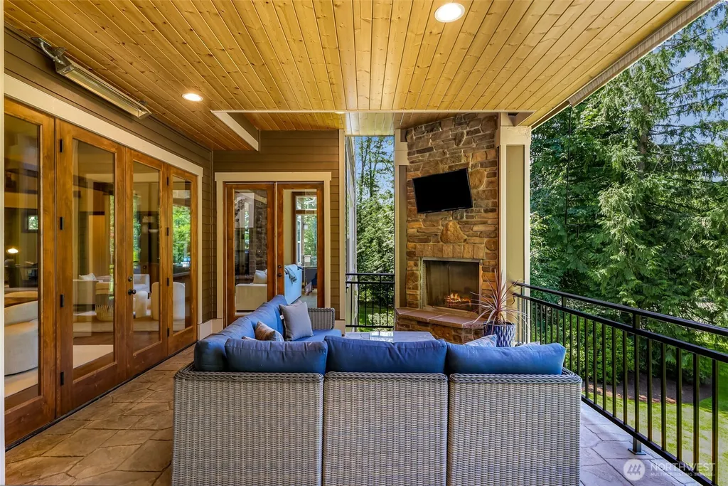 8015 228th Avenue NE Redmond WA 98053