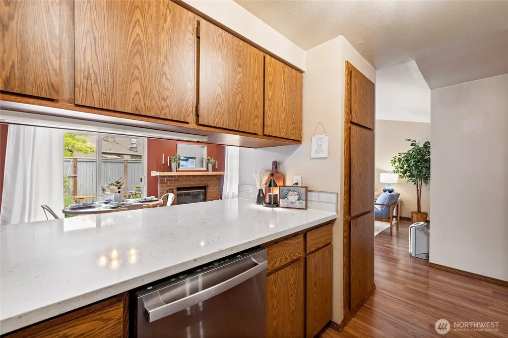 6020 N Highlands Parkway Tacoma WA 98406