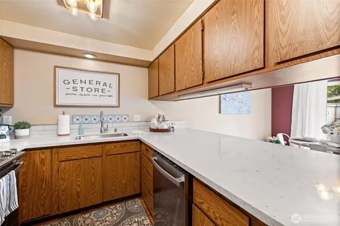 6020 N Highlands Parkway Tacoma WA 98406