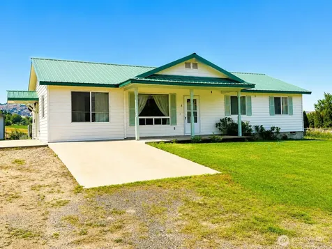 8 Orchard Loop S. Tonasket WA 98855